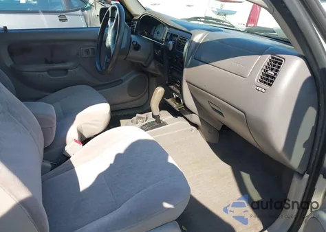 2002 Toyota Tacoma from USA, damaged, VIN 5TEVL52N92Z042110